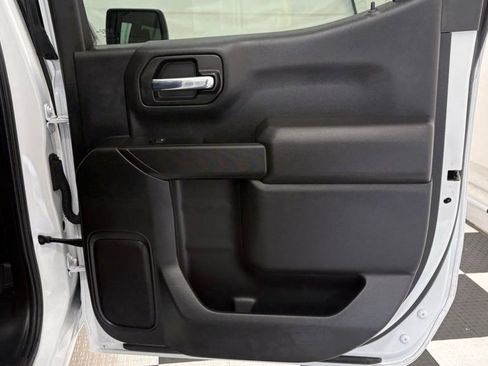 Used 2024 Chevrolet Silverado 1500 Custom image 25
