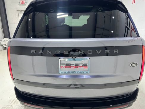 Used 2023 Land Rover Range Rover Autobiography AWD/4WD image 4