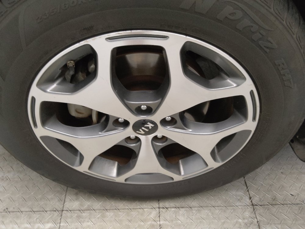 Used 2019 Kia Sorento EX FWD image 31