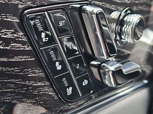 New 2026 Cadillac Escalade IQ Luxury 1 w/ LPO, Floor Liner Package image 22