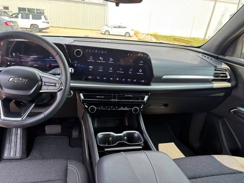 Used 2024 Chevrolet Traverse LS w/ Midnight/Sport Edition FWD image 21