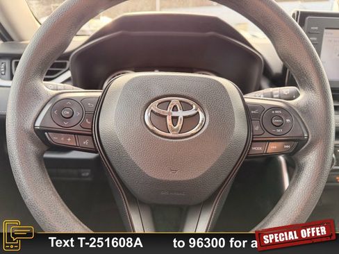 Used 2020 Toyota RAV4 XLE image 16