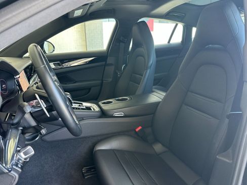 Used 2023 Porsche Panamera image 5