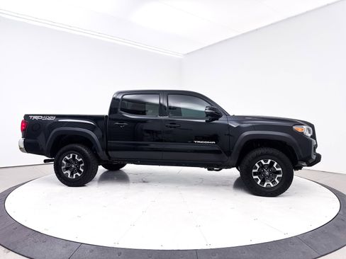 Used 2019 Toyota Tacoma TRD Off-Road image 35