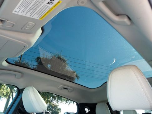 Used 2022 Ford Mustang Mach-E Premium image 21