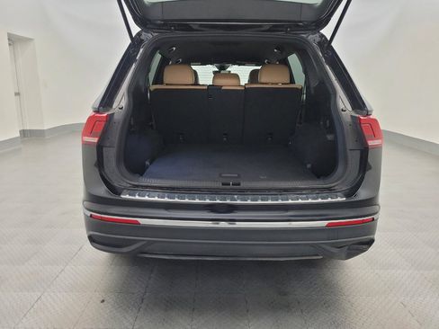 Used 2022 Volkswagen Tiguan SE AWD/4WD image 29