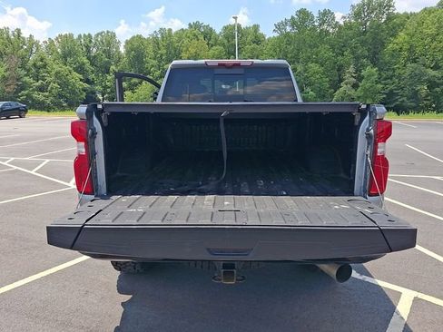 Used 2024 Chevrolet Silverado 2500 ZR2 w/ Technology Package AWD/4WD image 30