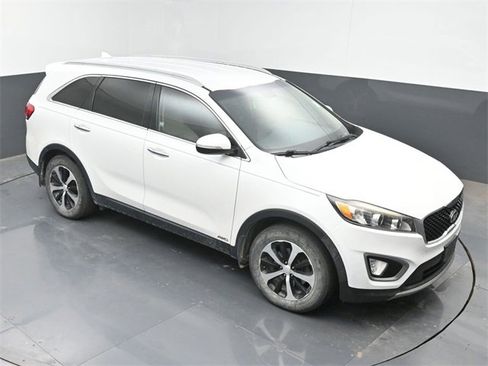 Used 2016 Kia Sorento EX image 37
