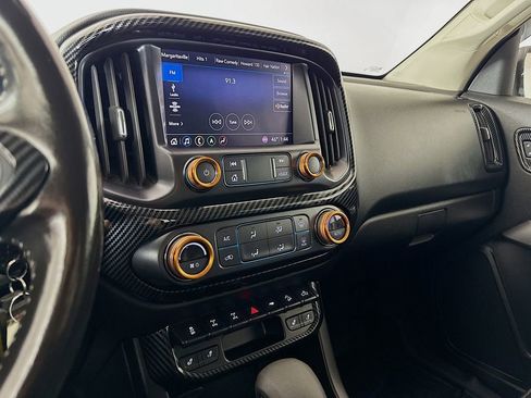 Used 2019 Chevrolet Colorado ZR2 image 17