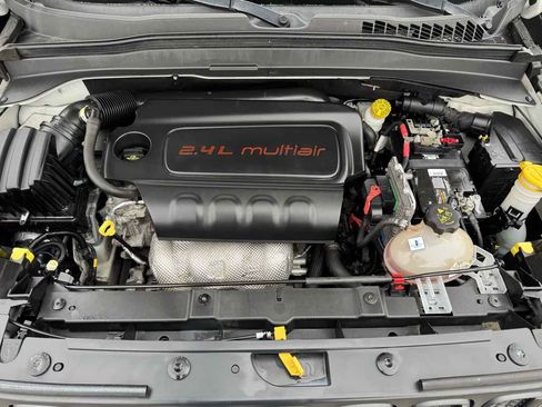 Used 2015 Jeep Renegade Trailhawk image 43