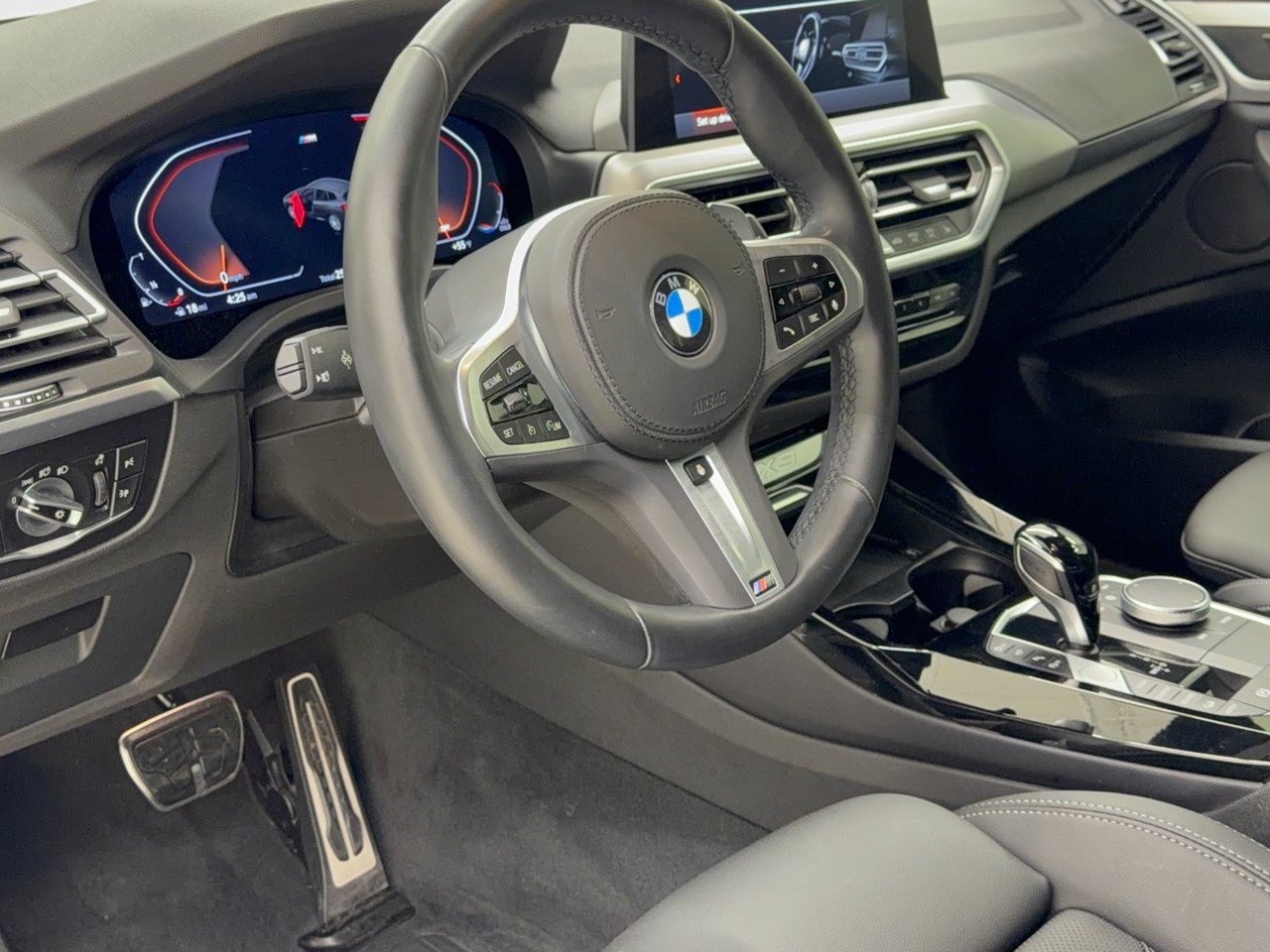 Certified 2024 BMW X3 xDrive30i w/ M Sport Package AWD/4WD image 4