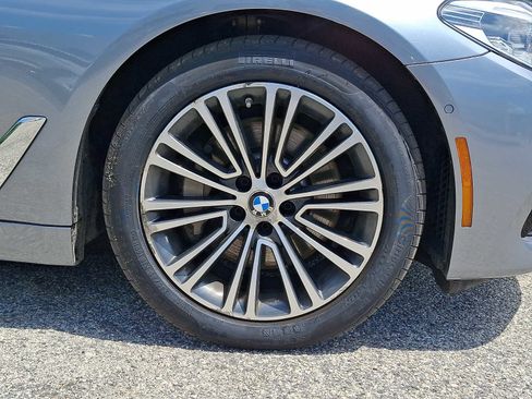 Used 2018 BMW 540i xDrive AWD/4WD image 8