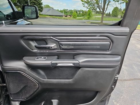 Used 2023 RAM 1500 Limited AWD/4WD image 17