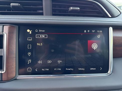 Used 2023 GMC Yukon Denali Ultimate AWD/4WD image 21