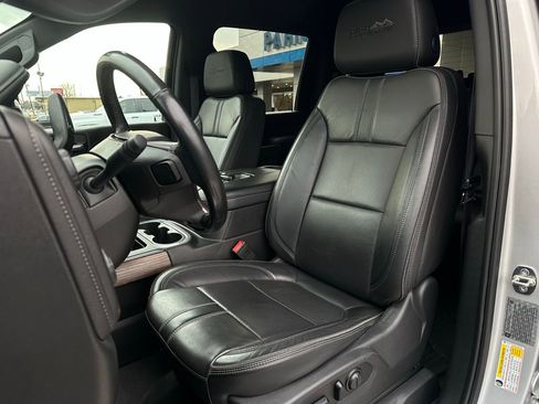 Used 2020 Chevrolet Silverado 2500 High Country w/ Z71 Off-Road Package image 13