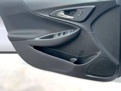 Used 2023 Chevrolet Malibu LT image 12