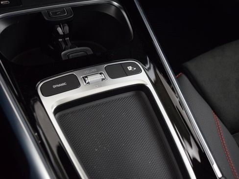 New 2025 Mercedes-Benz GLB 35 AMG 4MATIC image 25