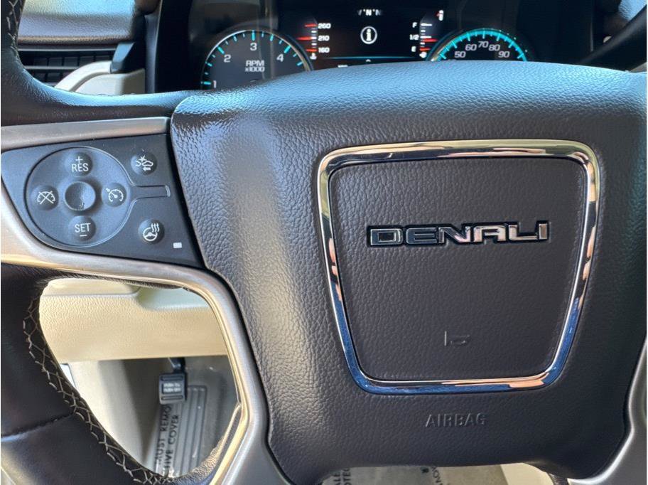 Used 2019 GMC Yukon Denali w/ Denali Ultimate Package RWD image 30