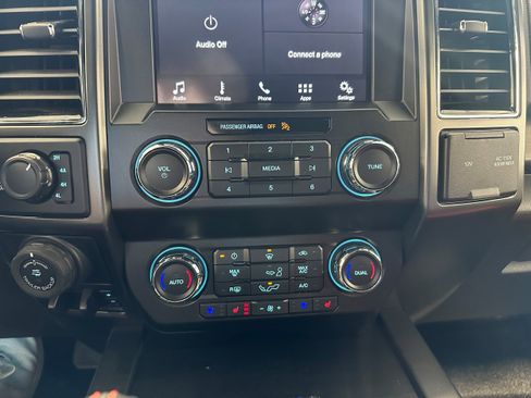 Used 2019 Ford F150 Lariat image 20