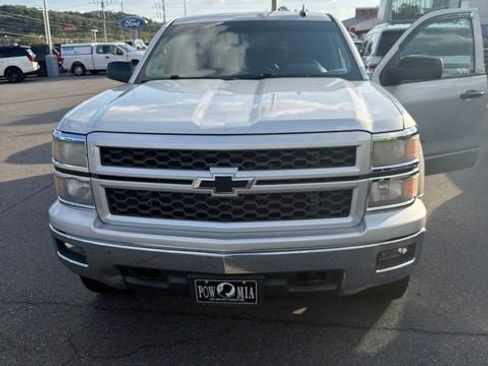 Used 2015 Chevrolet Silverado 1500 LT w/ LT Convenience Package AWD/4WD image 2