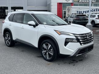 Used 2024 Nissan Rogue SL video 1