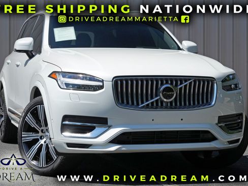 Used 2024 Volvo XC90 T8 Ultimate w/ Protection Package Premier AWD/4WD image 2
