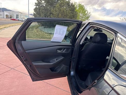 Used 2023 Honda Accord EX image 17