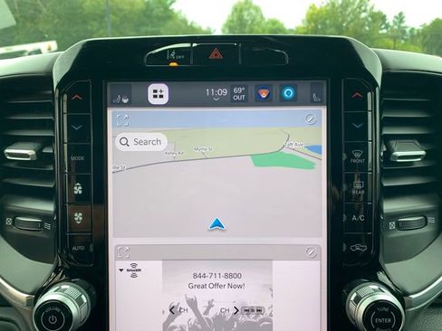 Used 2025 RAM 1500 Laramie image 25