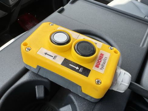 New 2025 Ford F450 XL w/ XL Chrome Package image 22