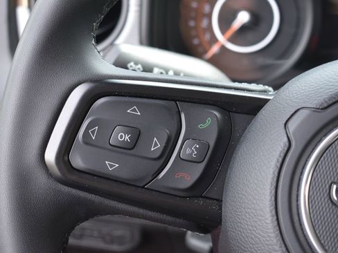 Used 2025 Jeep Wrangler Unlimited Sport AWD/4WD image 14
