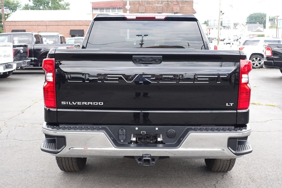 Used 2024 Chevrolet Silverado 1500 LT AWD/4WD image 8
