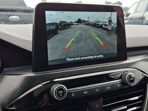 Certified 2022 Ford Escape SEL w/ SEL Stealth AWD Package image 18