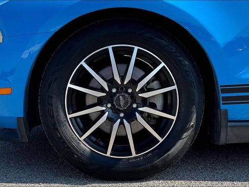 Used 2012 Ford Mustang Convertible RWD image 25