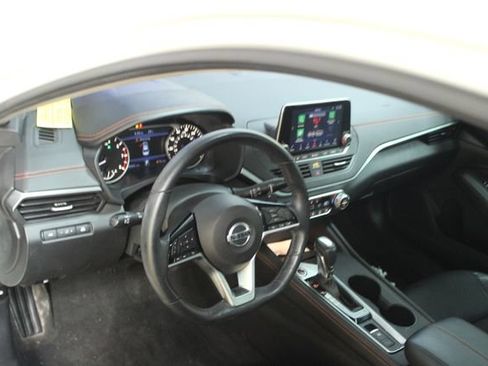 Used 2021 Nissan Altima 2.5 SR AWD/4WD image 14
