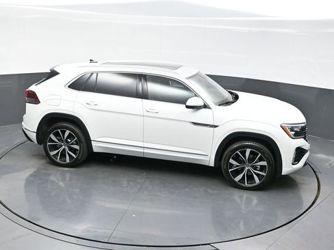 Used 2025 Volkswagen Atlas Cross Sport SEL Premium R-Line image 30