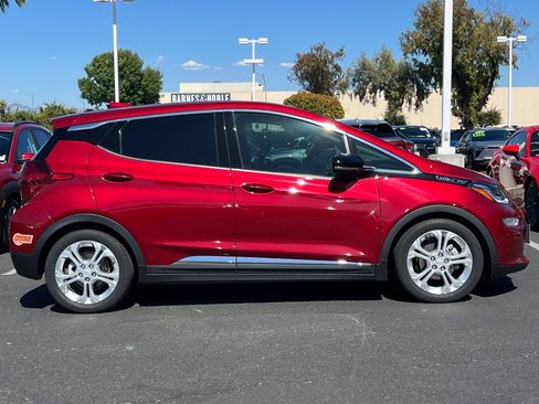 Used 2020 Chevrolet Bolt LT FWD image 4