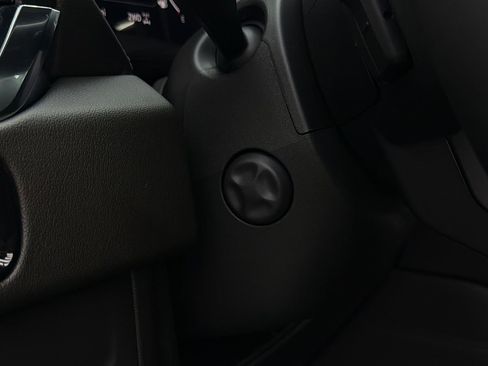 Used 2026 GMC Yukon Denali w/ Sun & Power Step Package image 26