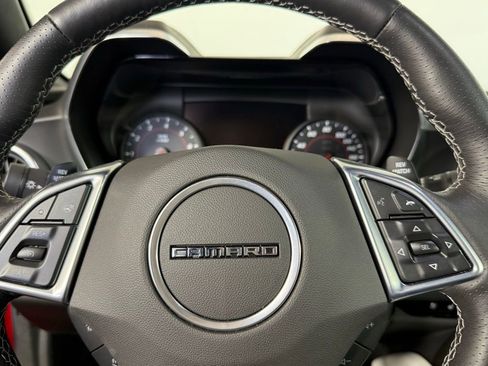 Used 2017 Chevrolet Camaro SS RWD image 26