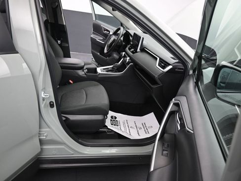 Used 2023 Toyota RAV4 XLE image 24