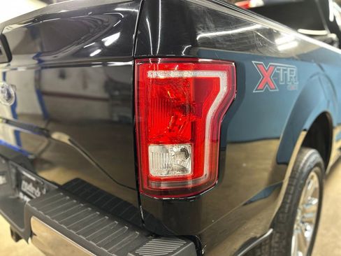 Used 2017 Ford F150 XLT w/ XTR Package image 13