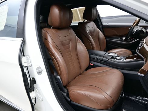 Used 2015 Mercedes-Benz S 550 Sedan image 17