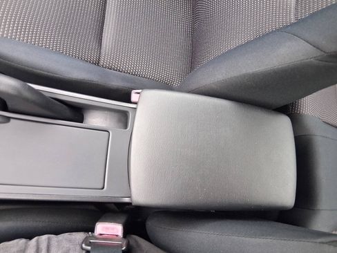 Used 2013 MAZDA MAZDA3 i SV FWD image 27