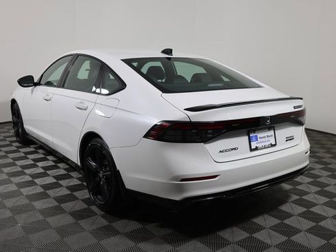 Used 2023 Honda Accord Sport image 7
