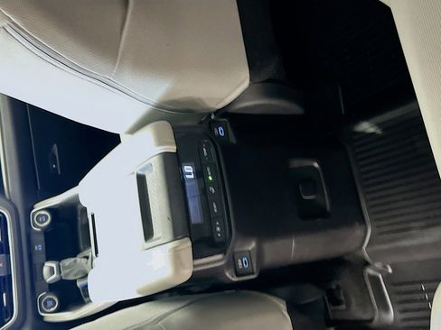 Used 2025 Toyota Grand Highlander AWD image 28