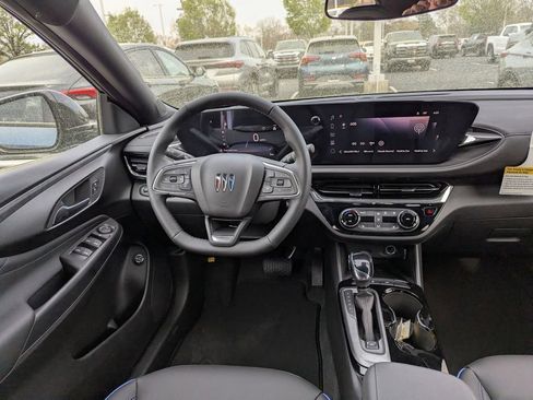 New 2026 Buick Envista Sport Touring image 8