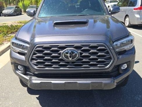 Used 2023 Toyota Tacoma TRD Sport w/ TRD Premium Sport Package image 3