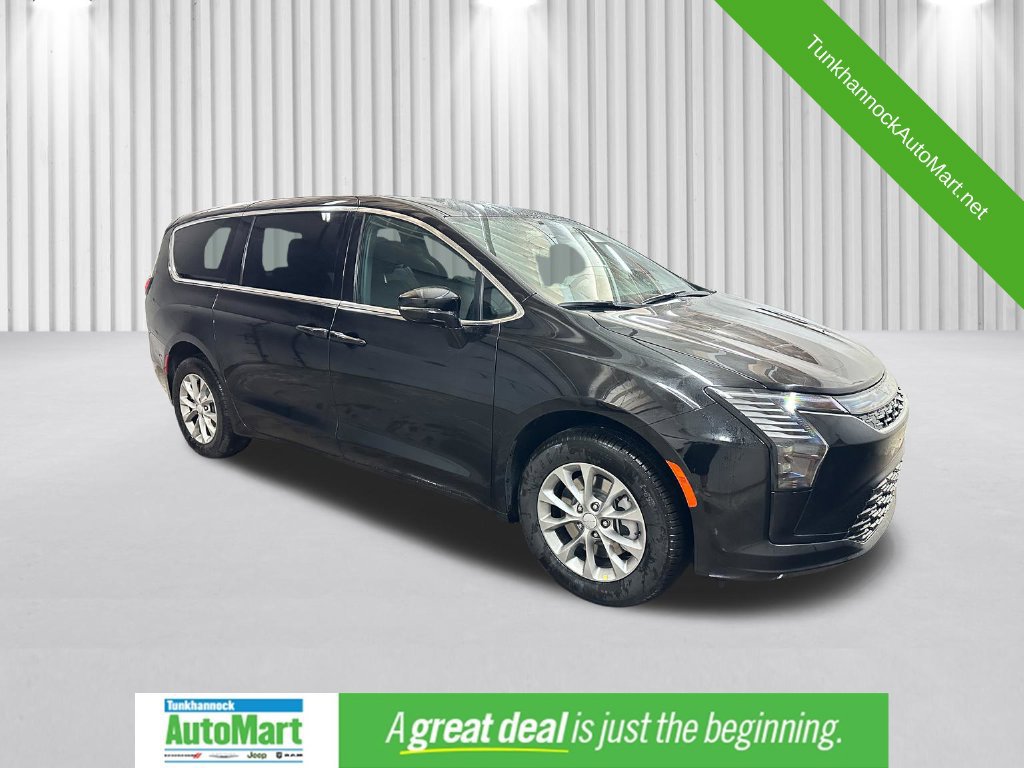 New 2027 Chrysler Pacifica Select AWD/4WD image 1