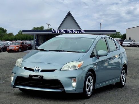 Used 2013 Toyota Prius Two image 1