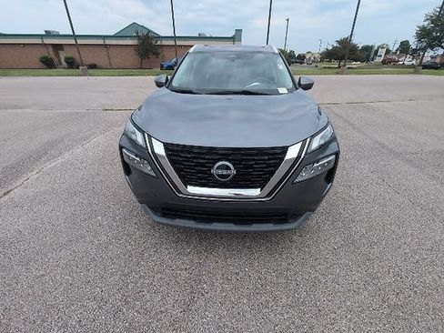 Used 2023 Nissan Rogue SV w/ SV Premium B Package FWD image 15