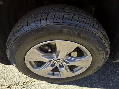 Used 2024 Toyota RAV4 XLE image 19